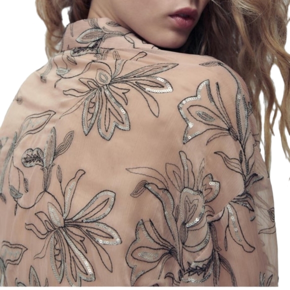 Zara NWT Sheer and sequins pink Blouse Floral design. Size XS - Picture 2 of 10